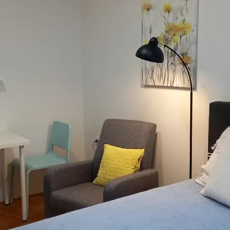 Zsa Zsa Zenta 1 * Split