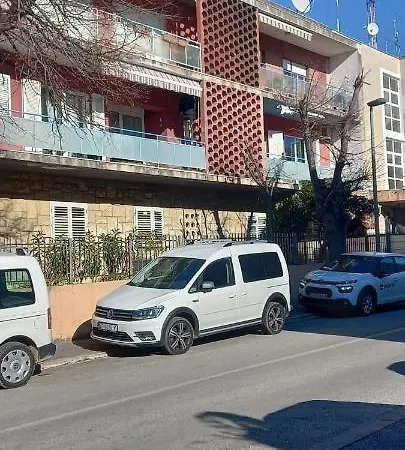 Zsa Zsa Zenta 1 *